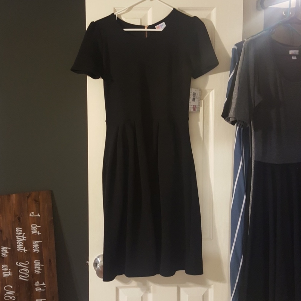 Lularoe meduim Amelia